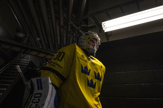 Goaltender Melker Thelin of Sweden