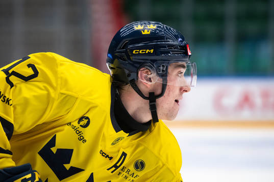 Noah Östlund of Sweden