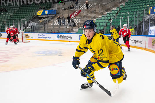 Noah Östlund of Sweden