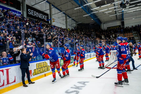 Oskarshamn spelare jublar