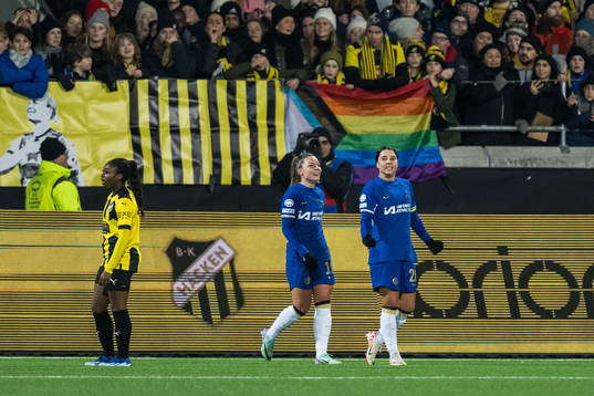 Monica Jusu Bah of Häcken looks dejected while Johanna