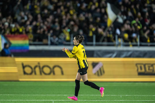 Clarissa Larisey of Häcken celebrates