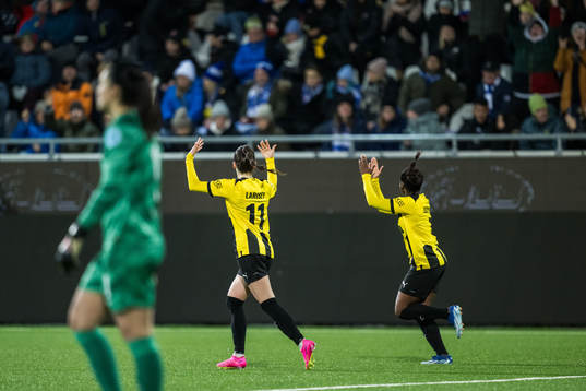 Clarissa Larisey of Häcken celebrates