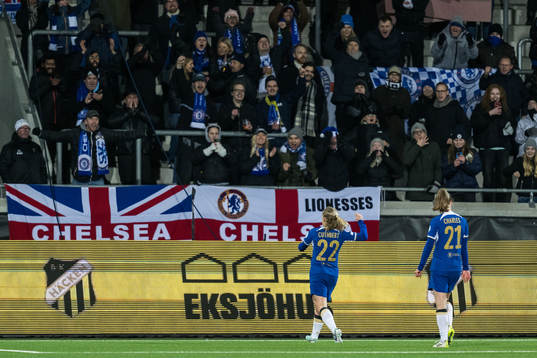 Erin Cuthbert of Chelsea celebrates
