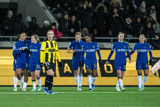 Johanna Fossdalsá Sørensen of Häcken looks dejected