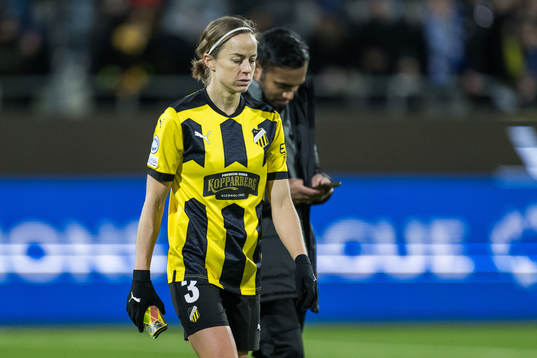Aivi Luik of Häcken looks dejected