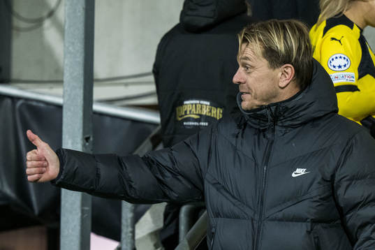 Tony Gustavsson head coach of Australia