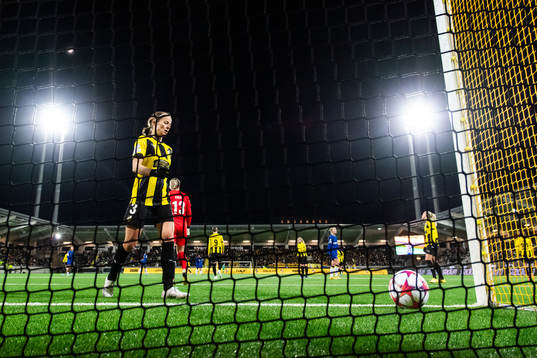 Aivi Luik of Häcken looks dejected