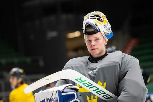 Goaltender Melker Thelin of the Swedish under-20 national