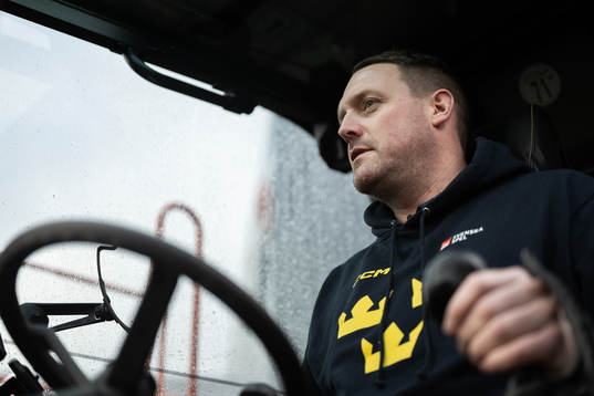 Equipment manager Daniel Nilsson of the Swedish under-20