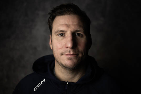 Assistant coach Alexander Steen of the Swedish under-20