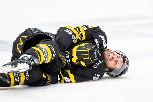 Västerås Nicholas Hutchison har ont