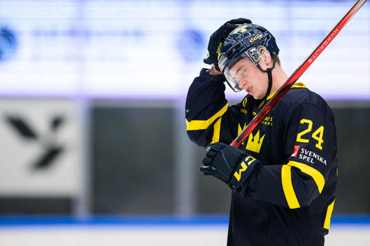 Tom Willander of Sweden looks dejected
