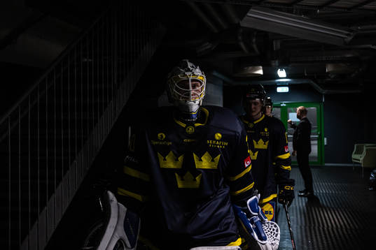 Goaltender Melker Thelin of Sweden