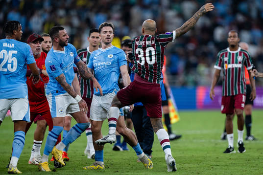 Kyle Walker of Manchester City  and Felipe Melo of
