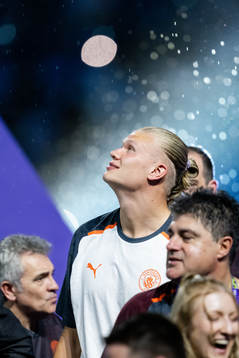 Erling Braut Haaland of Manchester City celebrate