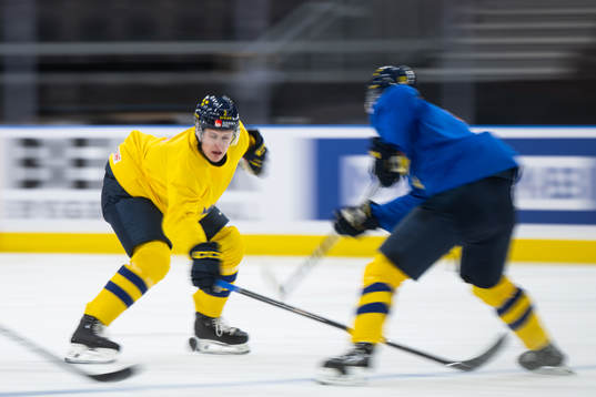 Elias Pettersson of Sweden at a practice session