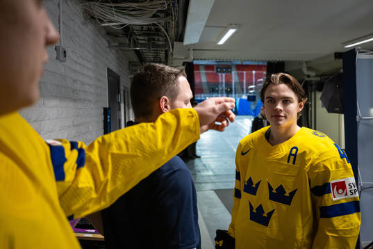 Elias Pettersson and Axel Sandin-Pellikka of Sweden