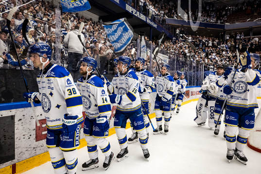 Leksands Max Veronneau jublar