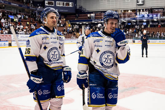 Leksands Patrik Noren och Arvid Eljas jublar