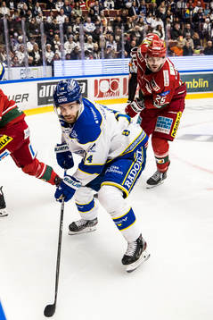 Leksands Oskar Lang och MoDos Sam Vigneault