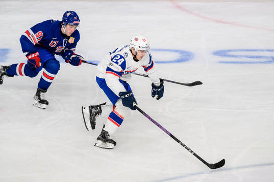 Frank Nazar of USA and Oskar Bakkevig of Norway