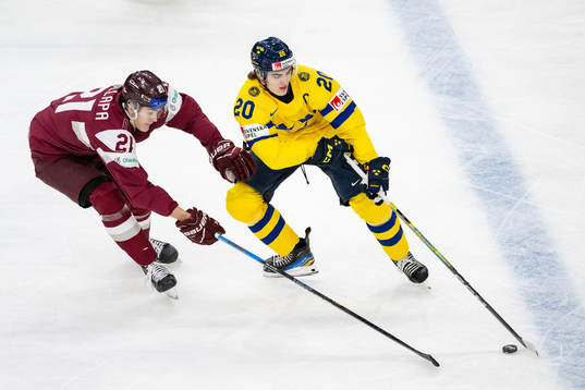Rauls Ozollapa of Latvia and Liam Öhgren of Sweden