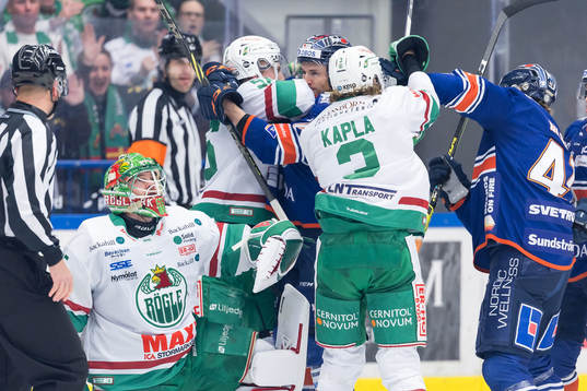 Irriterat mellan flera spelare