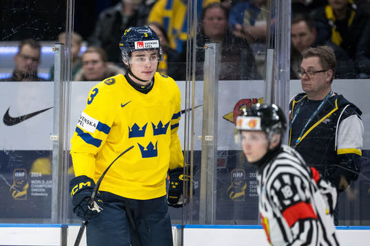 Elias Salomonsson of Sweden looks dejected
