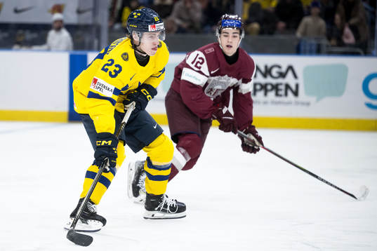 Jonathan Lekkerimäki of Sweden and Toms Mots of Latvia