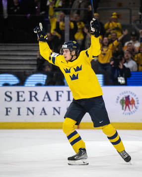 Felix Unger Sörum of Sweden celebrates
