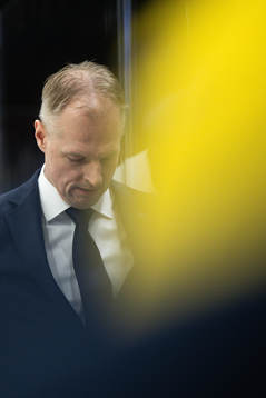 Head coach Magnus Hävelid of Sweden