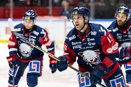 Linköpings Patrick Russell jublar
