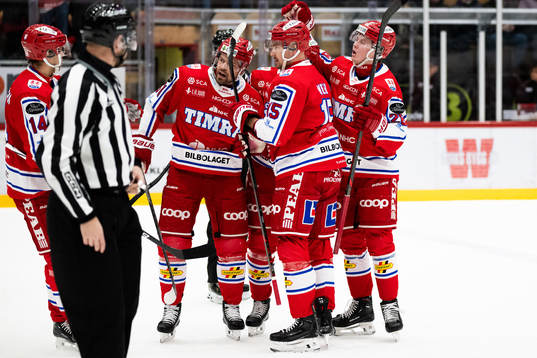 Timrås Simon Forsmark jublar