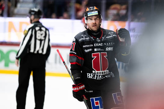 Örebros Ludvig Larsson jublar