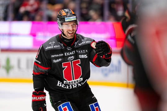 Örebros Rasmus Rissanen jublar