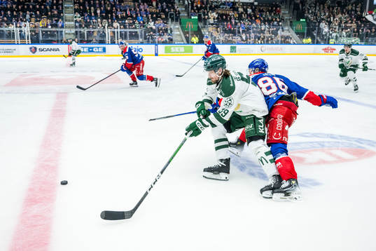 Färjestads Linus Johansson och Oskarshamns Lukas Jasek