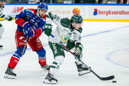 Oskarshamns Ahti Oksanen och Färjestads Patrik Lundh