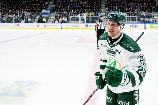 Färjestads Mattias Göransson jublar