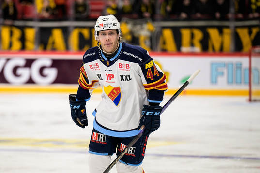 Djurgårdens Olle Liss jublar