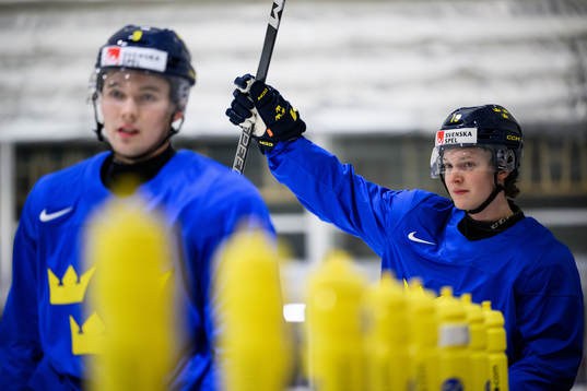 Theo Lindstein and Rasmus Rudslätt of Sweden at a practice
