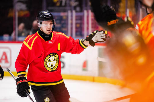 Brynäs Jacob Blomqvist jublar