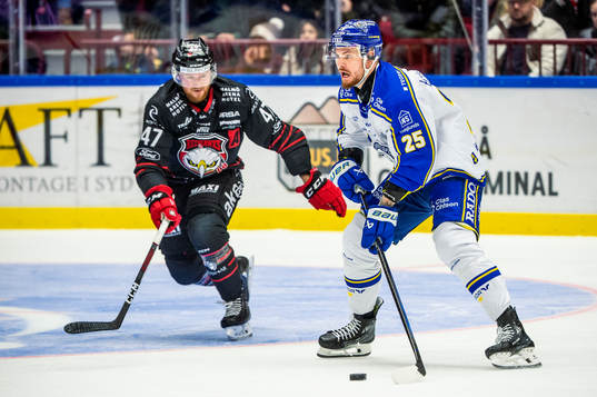 Leksands Lucas Elvenes mot Malmö Redhawks Joakim Ryan