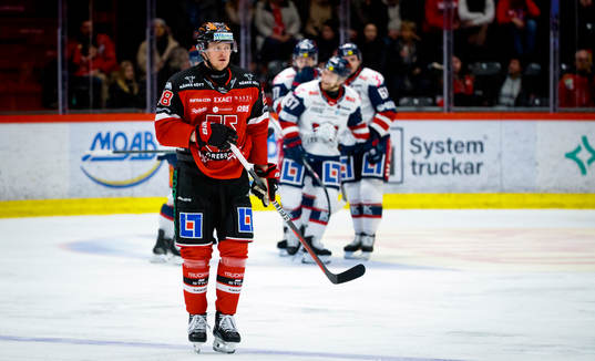 Örebros Linus Arnesson deppar vid 1-2