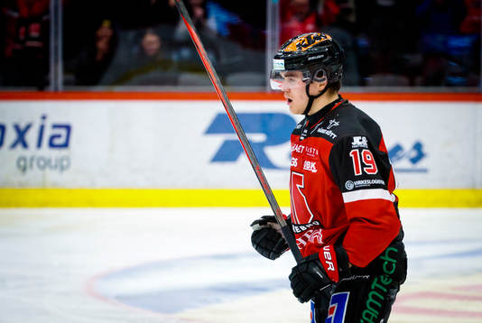 Örebros Axel Sundberg jublar vid 2-2