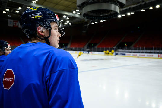 Theo Lindstein of Sweden at a practice session