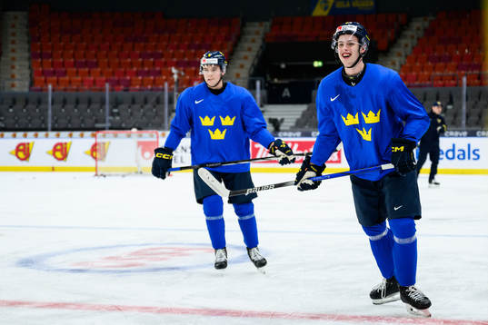 Theo Lindstein and Anton Johansson of Sweden at a practice