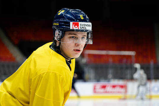Mattias Hävelid of Sweden at a practice session