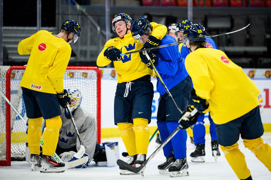 Otto Stenberg and Axel Sandin-Pellikka of Sweden at a