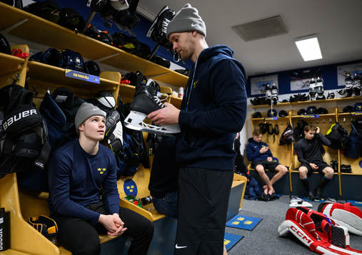 Zeb Forsfjäll and equipment manager Jonas Landström of